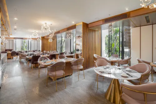 HAIAN Riverfront Hotel Da Nang