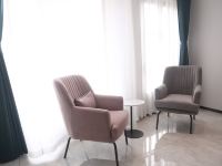 重庆芳斯酒店 - 复式豪华三床房