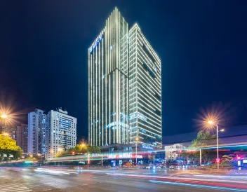 Orange Crystal Qingdao Vientiane City Hotel