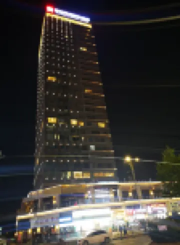 Yuanhong Hotel (Guiyang North Railway Station)