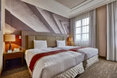 Golden Tulip Aesthetics