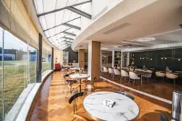 Ningbo qianhuju Yifan Hotel