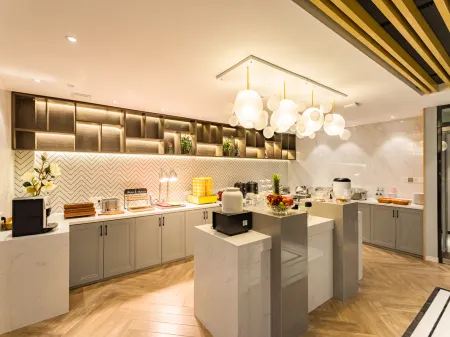 Magnotel Hotel (Feicheng Xinhua Building) Отели в г. Фейченг