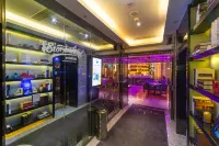 Beckinsale Hotel