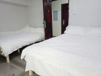 北京国门精品公寓 - 商务双床房（公共卫浴）