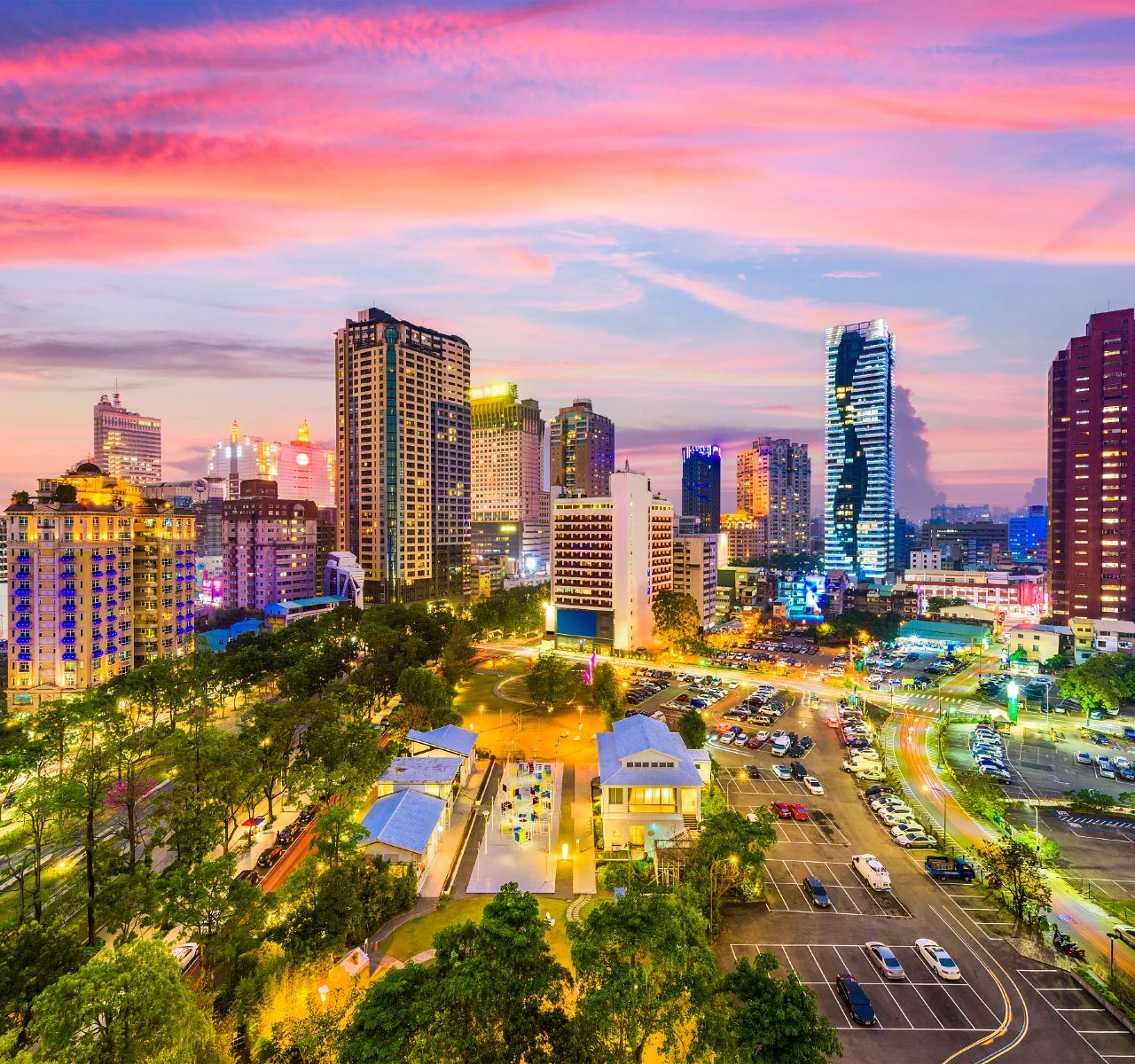 <h1>崇倫公園附近住宿飯店推薦</h1>