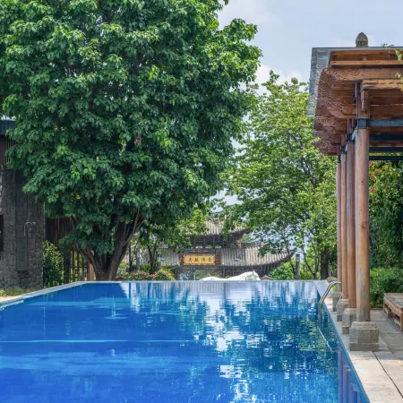 Ideal Thirty Days Inn (South Gate of Dali Ancient Town)