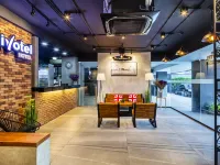 Livotel Express Hotel Bang Kruai Nonthaburi - No Parking Hotel in zona Stazione Metro Tao Poon