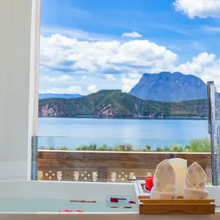 Lugu Lake HeSu Lake View Hotel