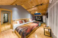 Huasao·1949 Designer Parent-Child Vacation Type Smart Homestay (Nanjing Yunshuiyao Waterwheel Store）