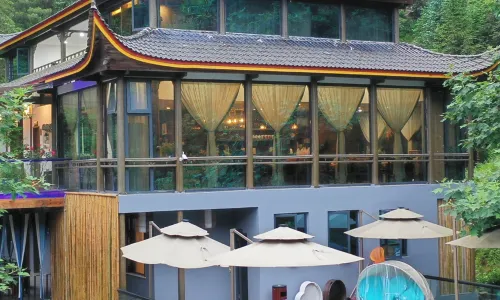 Floral Hotel · Changde Huaxilugu Hotel