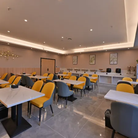 GreenTree Inn Smart Select Hotel (Huoshan Station Branch)