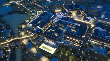 Yixing loong retreat xishan hotel Отели рядом с достопримечательностью «Taozu Sacred Site»