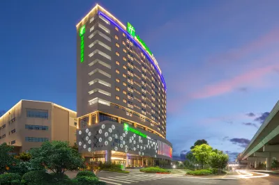 Holiday Inn Express Chongqing Airport Zone, an IHG Hotel Các khách sạn ở Trùng Khánh