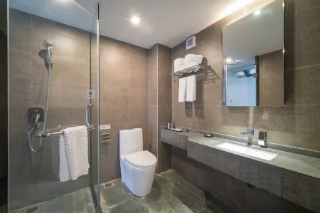 Holiday Inn Xiagu Wharf Sea World Branch