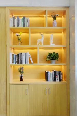 Vatica Hotel (Luotian County City Plaza) Отели в г. Лотянь