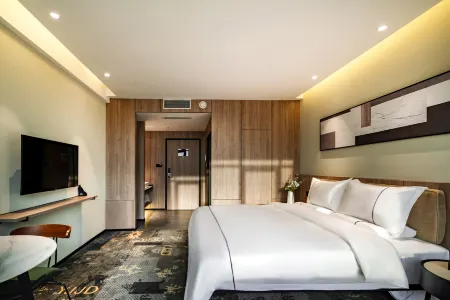 Yijia Hotel