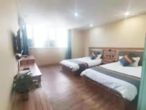 Chengde Riverview Business Hotel