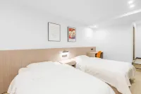 Golden Leaf Fashion Hotel (Bulgao Plaza at the intersection of Jianshe Road)