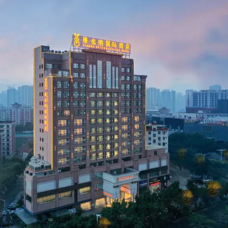 Vienna International Hotel (Maoming High-speed Railway Station)