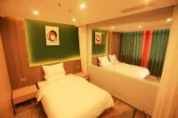 Junyi Hotel