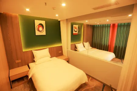 Junyi Hotel Отели рядом с достопримечательностью «Liangdancheng»