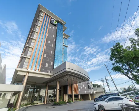 โรงแรมซูริ โรงแรมในอิโลอิโล