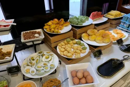 Pingyi Lijing Business Hotel