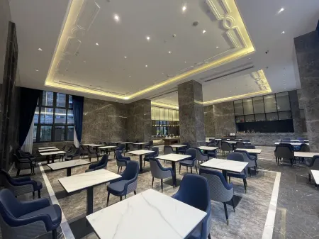 Vienna International Hotel (Heyuan Dongyuan Wanda) Отели рядом с достопримечательностью «Guangdong Technological Normal University (Heyuan Campus)»