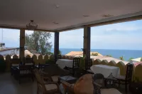 Al Johari Hotel & Spa Hotels in Кам'яне місто