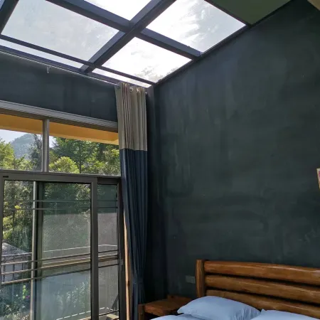 Huaying Yeshenggu Farm Stay
