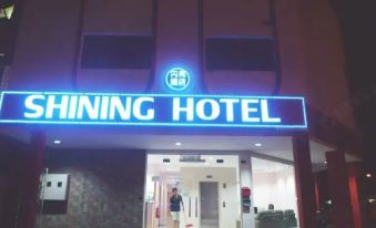 Shining Hotel