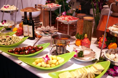 Grand New Century Hotel Отели в г. Личуань