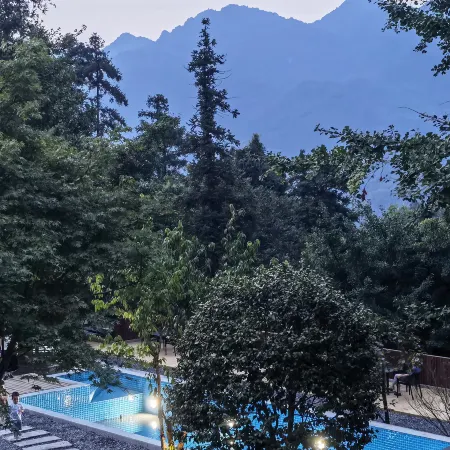 Emeishan Hetang Yunqi Tangquan Homestay