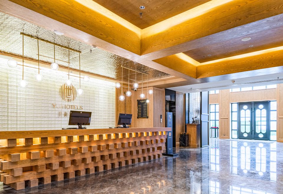 스위 호텔 칭다오의 깔끔한 객실 내부