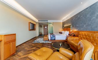 James Joyce Coffetel (Hohhot Exhibition Hall East Road Shop)