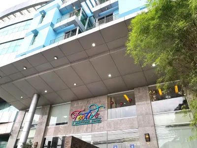 Festive Hotel Makati Hotel in zona The Mondrian