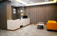 Lan County Super 8 Smart Hotel (Lanling Government)