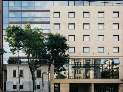 Central Point hotel