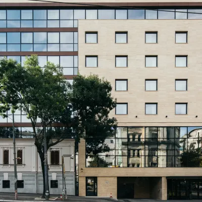 Central Point hotel Отели рядом с достопримечательностью «Палилула»