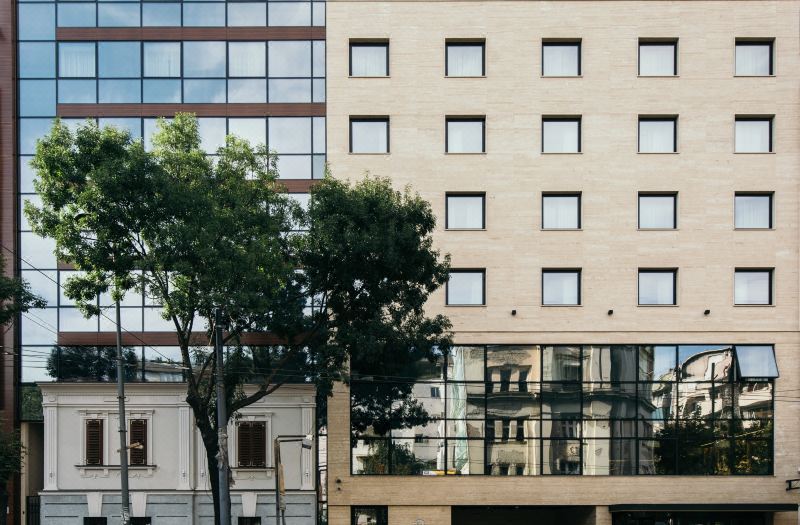 Central Point hotel