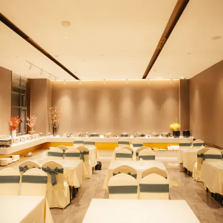 Neihuang Xingdu International Hotel
