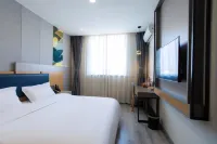 Ripple Hotel (Wutaishan Station Wenhui Road) - parking