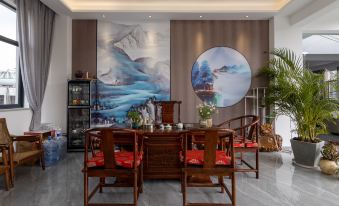 Junyi Courtyard-Style Hotel (Linxiang District No. 1 Middle School)