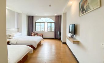 Maoming Nanhai Port Holiday Hotel