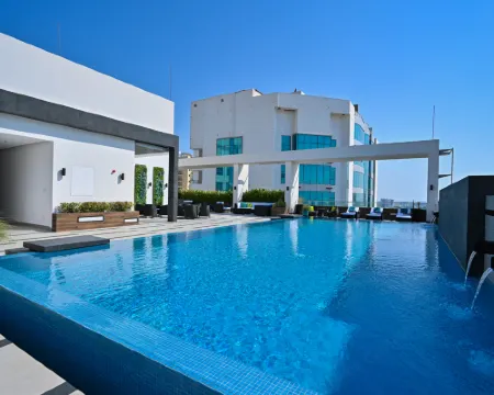 Springfield Suites Hotels in Seef