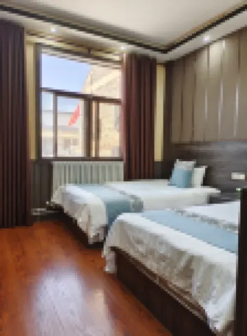 Xi'an Terracotta Warriors and Horses Station Hotels near Hongmen Banquet Ruins