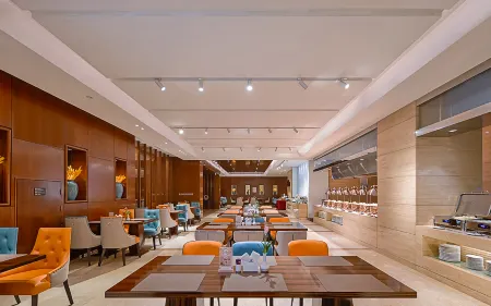 Golden Tulip TongLiao