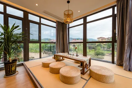 Floral Lux Hotel·Heyuan Hotel Отели рядом с достопримечательностью «Tianxin Yongle Temple»