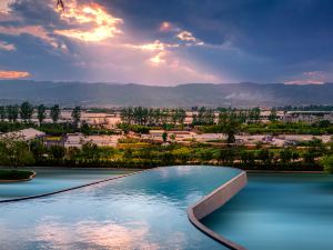 Kunming Yunyuxi Hot Spring Resort Hotel